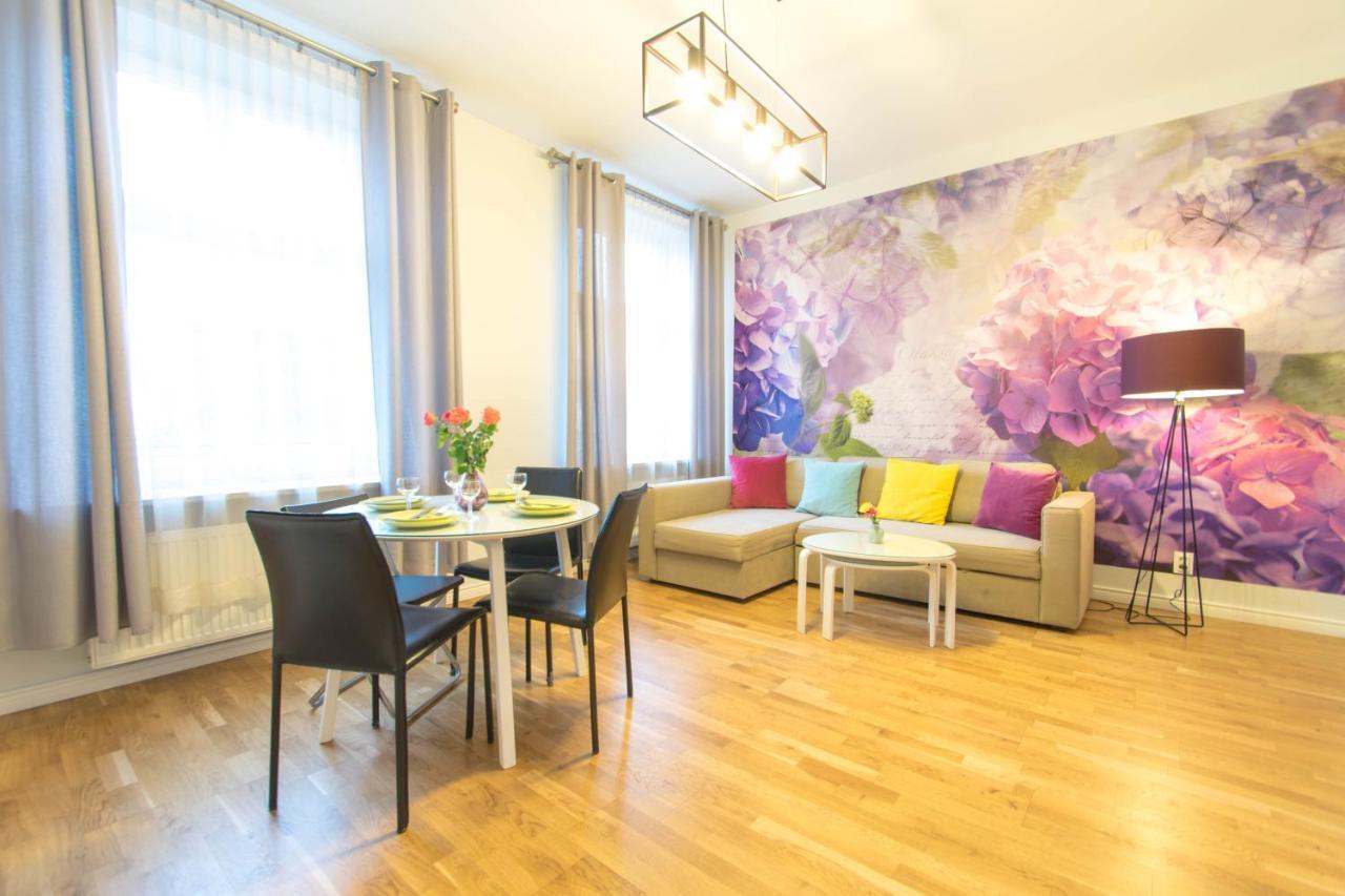 Old Town Apartments Krupnicza Krakow Luaran gambar
