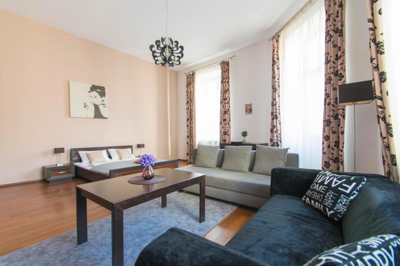 Old Town Apartments Krupnicza Krakow Bilik gambar