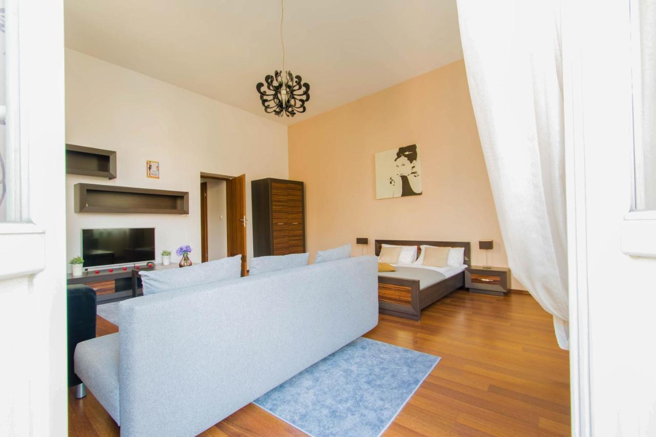 Old Town Apartments Krupnicza Krakow Luaran gambar