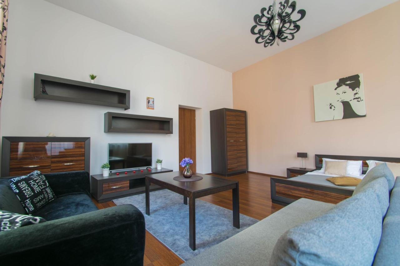 Old Town Apartments Krupnicza Krakow Luaran gambar
